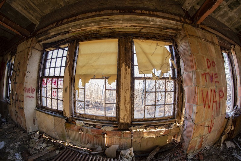 <font color=BURLYWOOD>Long Island Farm Colony</font><br> Administrative Office at Kings Park State Hospital <br>aka the Kings Park Psychiatric Center